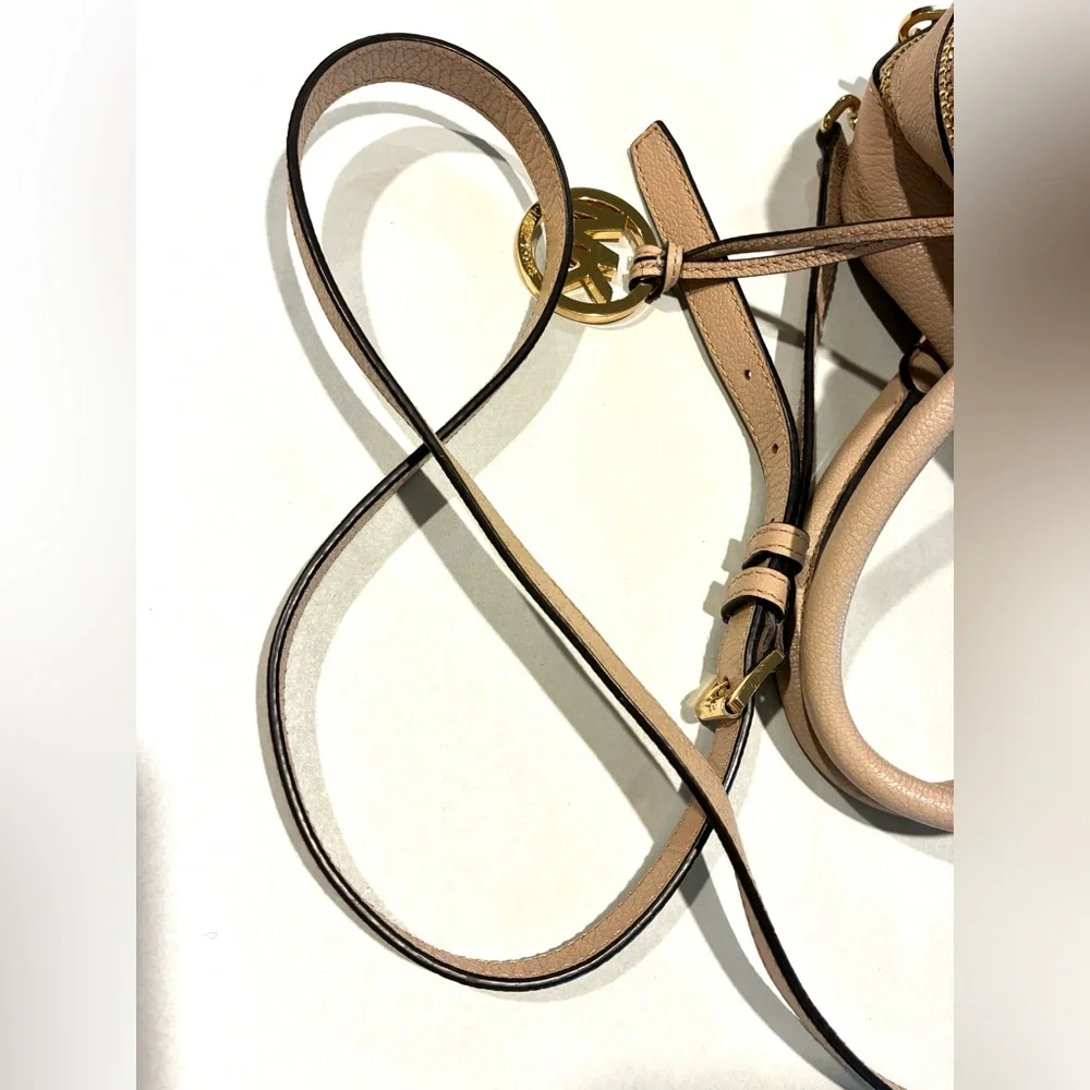 Michael Kors Double Zip Satchel Crossbody And Double Handle Beige - Picture 3 of 16